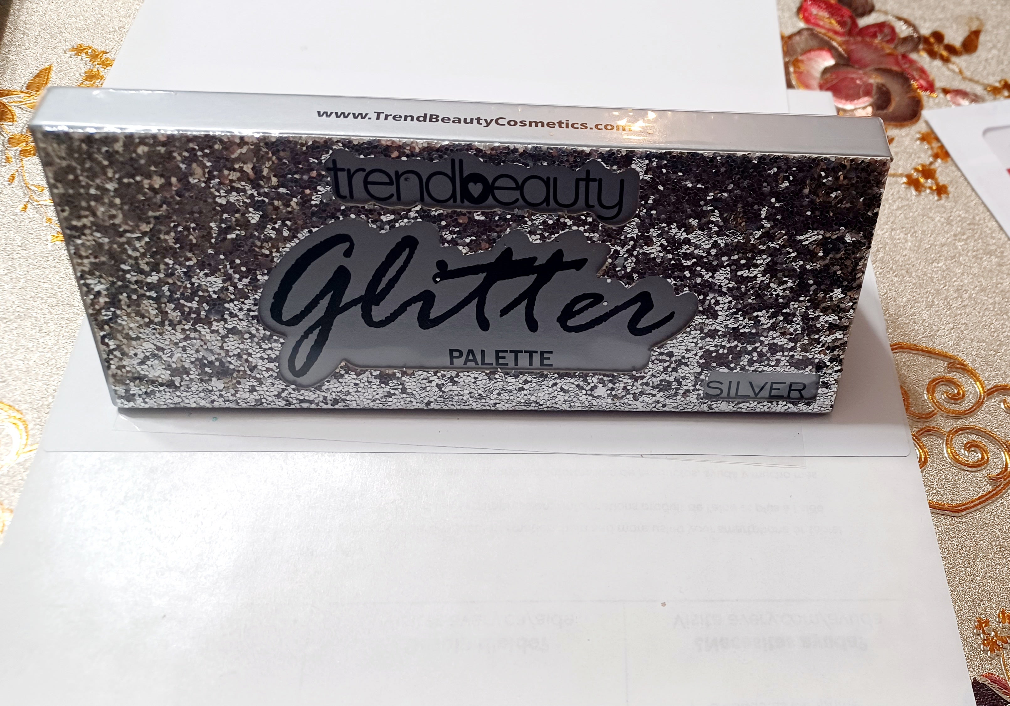 Trendbeauty Glitter Eye Shadow Palette