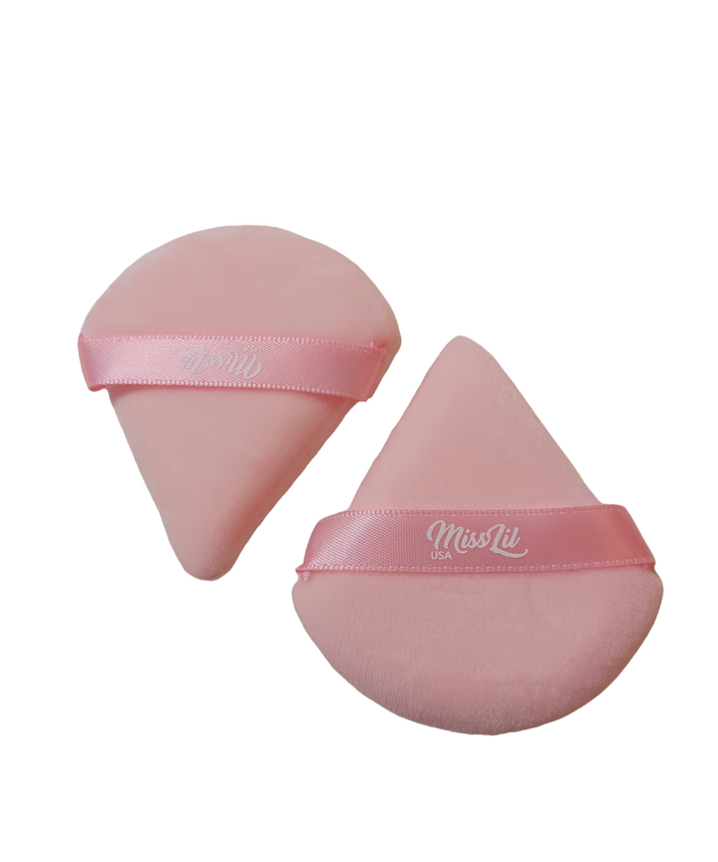 MissLil usa juego de esponjas para polvos