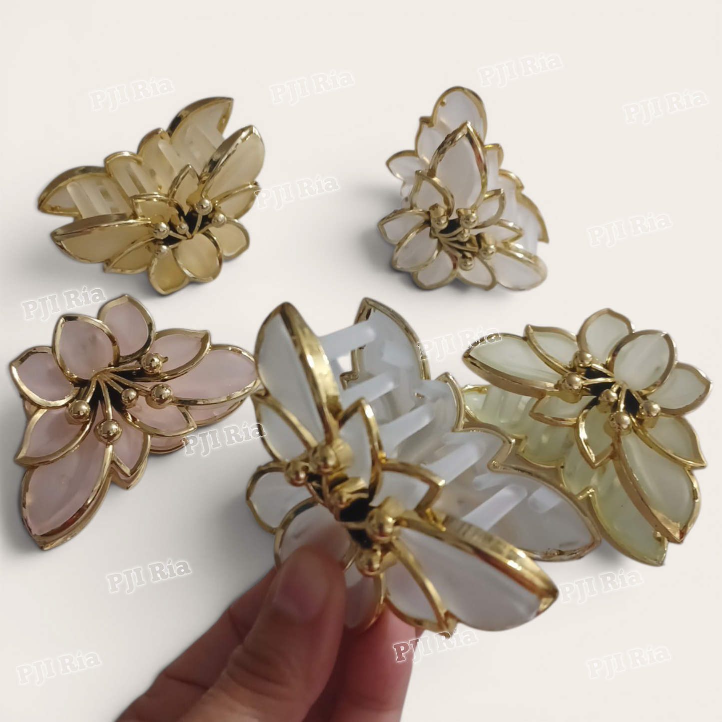 Plastic Chick Flower Hair Clip